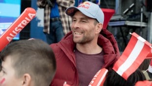 Große und kleine Fans konnten „ihrem“ Benjamin Karl beim Empfang in Wilhelmsburg zujubeln.