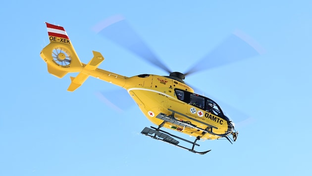 Die Frau wurde mit dem Notarzthubschrauber ins LKH Feldkirch geflogen.