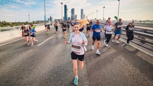 Jana kurz nach dem Start auf der Wiener Reichsbrücke. 