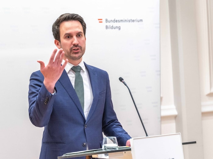 Bildungsminister Christoph Wiederkehr (NEOS) möchte mehr Transparenz schaffen.