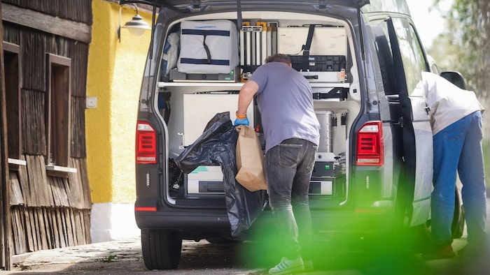 Nachbarn hatten die Einsatzkräfte alarmiert.