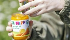 „Klack“: Jeder, der in der aktuellen Situation ein HiPP-Gläschen öffnet, soll laut Polizei auf ...