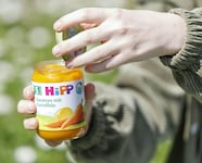 „Klack“: Jeder, der in der aktuellen Situation ein HiPP-Gläschen öffnet, soll laut Polizei auf ...