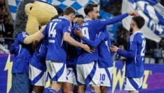 Schalke 04 steht kurz vor dem Wiederaufstieg in die deutsche Bundesliga.