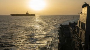 US-Schiffe blockieren die Straße von Hormuz.