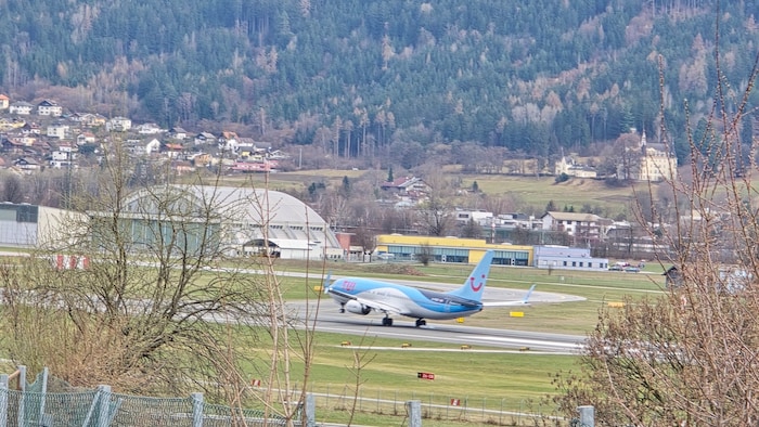 Eine TUI-Chartermaschine aus Großbritannien.