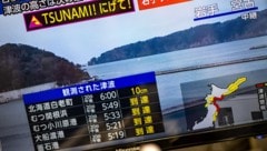 Für die rot markierten Gebiete wurde eine Tsunami-Warnung ausgesprochen.