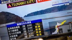 Für die rot markierten Gebiete wurde eine Tsunami-Warnung ausgesprochen.