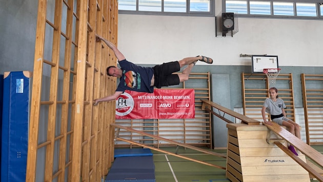 Christoph Hesse vom Sportverein Ruckerhof demonstrierte die Fähigkeiten eines Ninjas.