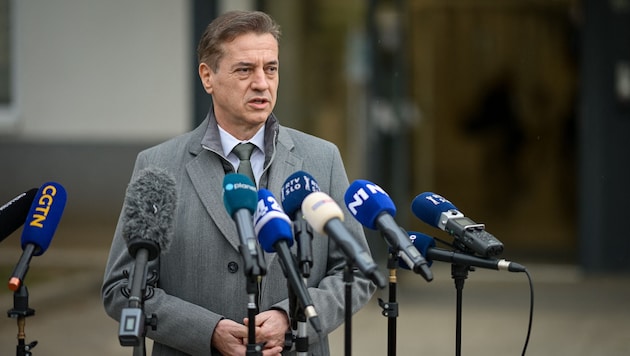 Robert Golob von der liberalen Partei Gibanje Svoboda hat zwar die Wahlen in Slowenien gewonnen, ...