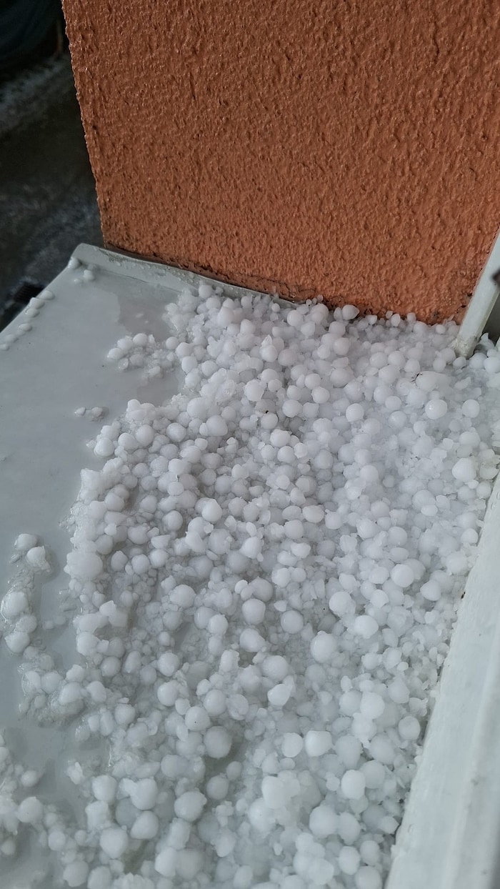 Am Montag fiel kleinkörniger Hagel.
