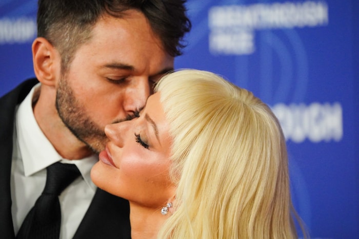 Ein Bussi für X-Tina