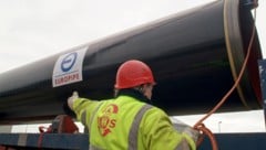 Zuletzt sind immer wieder Forderungen nach einer Übergewinnsteuer auf Energiekonzerne laut ...