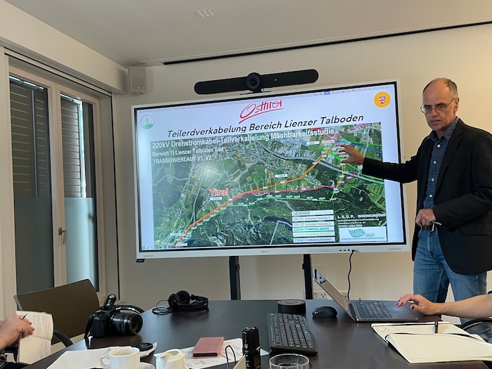 Sachverständiger Gerald Altenweisel zeigte mögliche Alternativen auf.