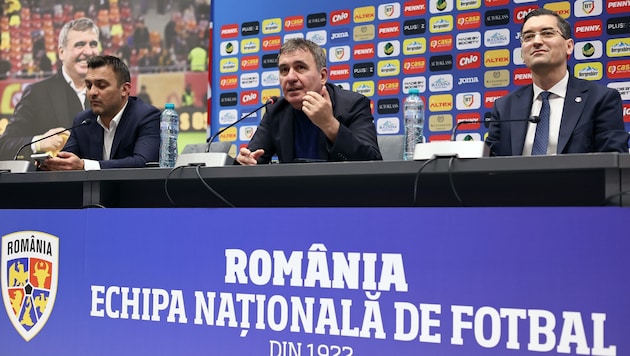 Gheorghe Hagi (Bildmitte)