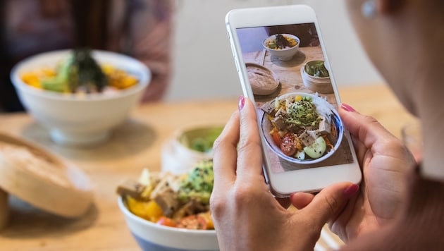 Kinder wachsen heute in einer digitalen Umgebung auf, in der ungesunde Lebensmittel ...
