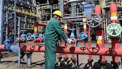 Demnächst sollen ungarische Raffinerien wieder russisches Öl aus der Druschba-Pipeline ...