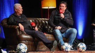 Wo Toni Polster (li.) und Andi Herzog, bleibt kein Auge trocken.
