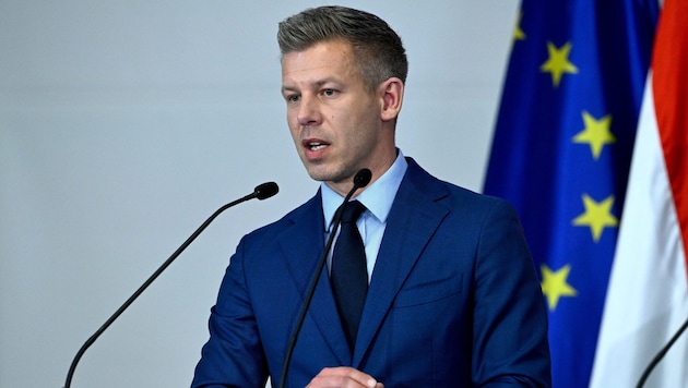 Magyar will sein Land wieder fest in der EU verankern und auch den geplanten Austritt aus dem ...