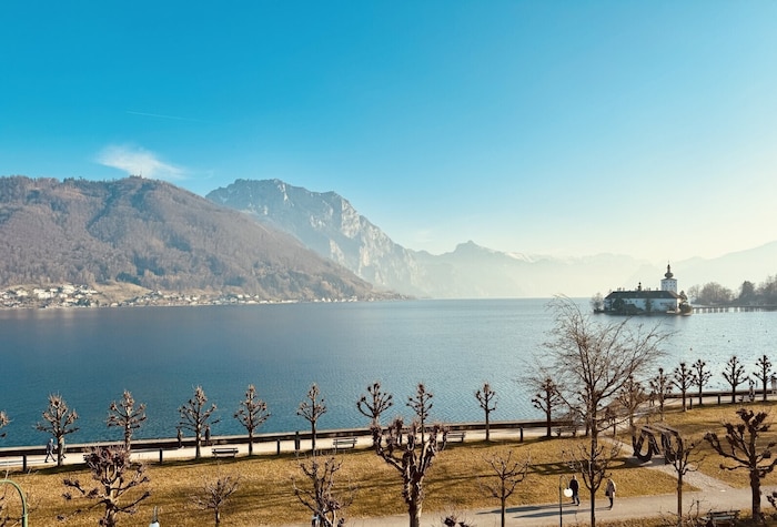 Diesen Ausblick bietet das Penthouse des Wohnobjekts in der Seegasse.