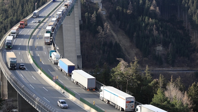 Wegen einer Anti-Transit-Demo wird am 30. Mai die Brennerautobahn nicht befahrbar sein.