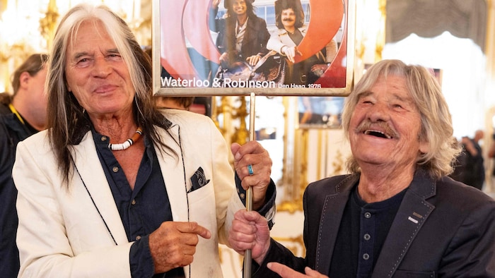 Johann Kreuzmayr (l.) und Josef Krassnitzer vom österreichischen Duo Waterloo & Robinson, ...