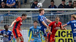 Kara (li.) und Co. im Hartberger Luftkampf.