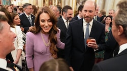 Prinzessin Kate begrüßte die Gäste im Buckingham-Palast im Style der Queen: Sie trug ihre ...