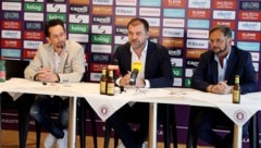 Helmut Kaltenegger (re.) rettete die Austria Klagenfurt. Gesellschafter Zeljko Karajica bleibt ...
