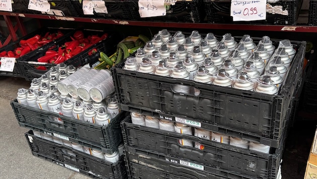 Einsatzkräfte der Stadt Wien entdeckten bei einer Kontrolle in zwei Geschäften in Margareten ...