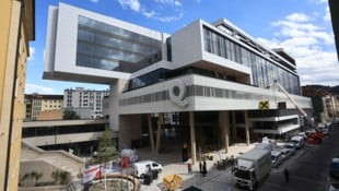 Die Außenaufnahme zeigt die Dimensionen des Quartiers.