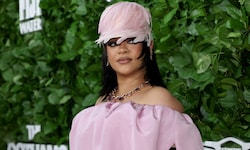 Stolze Mama: Rihanna hat mit Tochter Rocki das allererste Cover-Shooting gehabt.