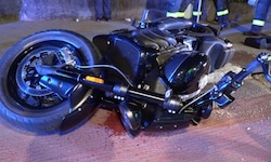 Der Pkw-Lenker dürfte den entgegenkommenden Motorradfahrer übersehen haben.