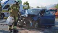 An den beiden Autos entstand Totalschaden