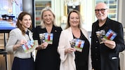 Stadtchefin Jeitler-Cincelli (li.) mit Britischer BOtschafterin Lindsey Scoll, und Festival- ...