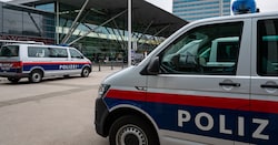 Nach diversen Bombendrohungen gab es auch am Linzer Bahnhof immer wieder EInsätze.
