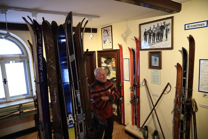 Kaum jemand weiß noch, dass einst in jedem zweiten Dorf ein „Skifabrikant“ seine eigene Marke ...