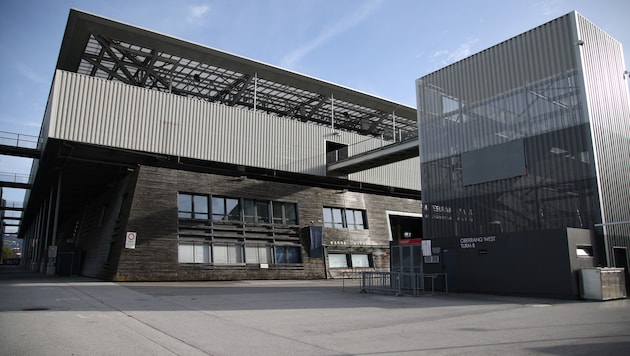 Grundstücke in unmittelbarer Nähe des Stadions wechselten die Besitzer.