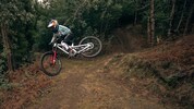Fühlt sich wohl auf ihrem neuen Bike: Valentina Höll.