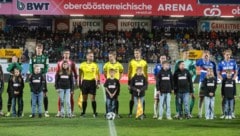 Das Fußballmatch zwischen der SV Ried und dem GAK verlief friedlich, brutal wurde es erst nach ...