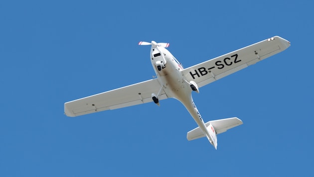 Die Piloten sollen mit Leichtflugzeugen unterwegs gewesen sein. (Symbolbild)