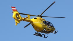 Der Schwerverletzte wurde mit dem Rettungshubschrauber ins Krankenhaus geflogen.
