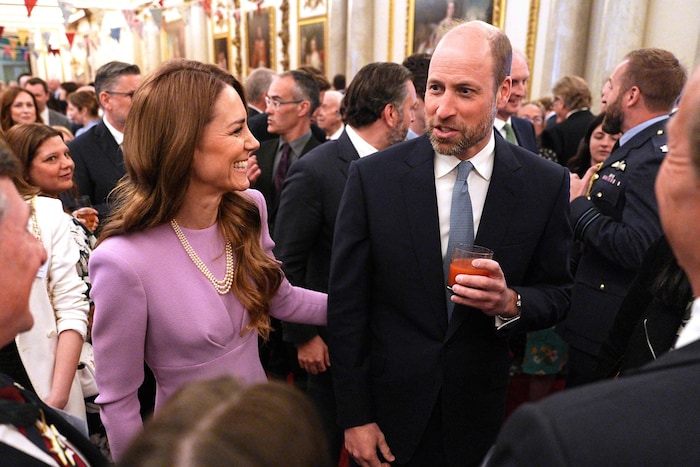 Früher war Prinzessin Kate eher schüchtern, mittlerweile hat sie gelernt, neben Prinz William zu ...