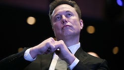 Elon Musk investiert mit Tesla 25 Milliarden Dollar in Künstliche Intelligenz, Roboter und ...