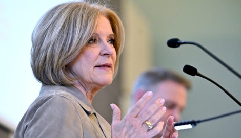 Der ORF-Stiftungsrat wählt heute, wer bis Ende 2026 an der Spitze des ORF steht. Favoritin ist ...