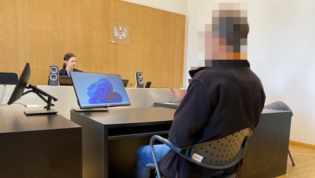 Der Angeklagte fasste acht Monate bedingte Haft und eine hohe Geldstrafe aus.