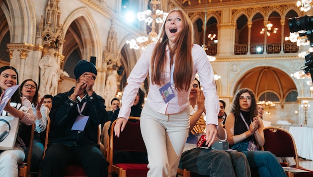 Beim Finale des Redewettbewerbs „Sag’s Multi“ wurde Oleksandra Bratko im Wiener Rathaus zur ...