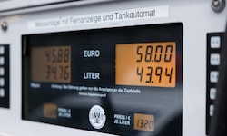 Bislang gibt es den Öko-Sprit nur an wenigen Tankstellen in Deutschland. Jetzt könnte der ...