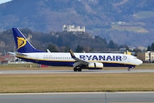 Ein Ryanair-Flieger am Salzburger Flughafen