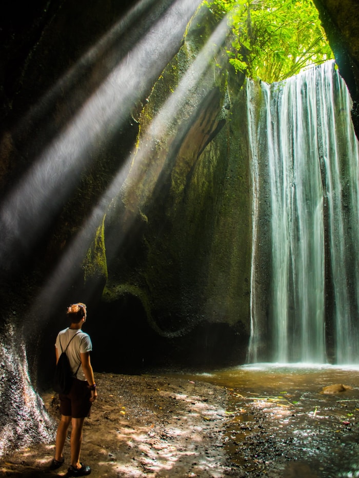 Kühl, laut und prachtvoll: die Tukad Wasserfälle in Canyon auf Bali